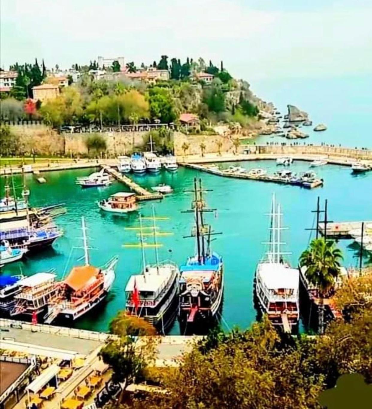Pansiyon Kaleici Muhtesem Konum Deniz Yakini 1+0 Oezel Ev *